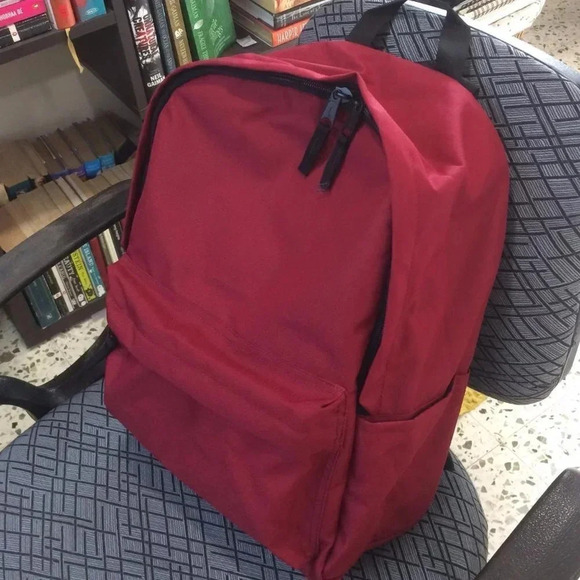 Amazon Basics  Classic School Backpack - Red - Picture 10 of 12